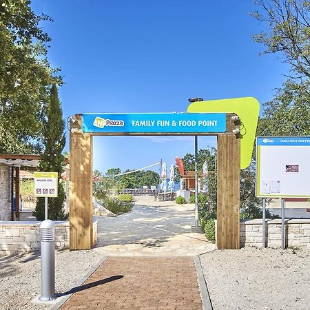 Happy Camp Mobile Homes In Camping Park Umag Каригадор Экстерьер фото