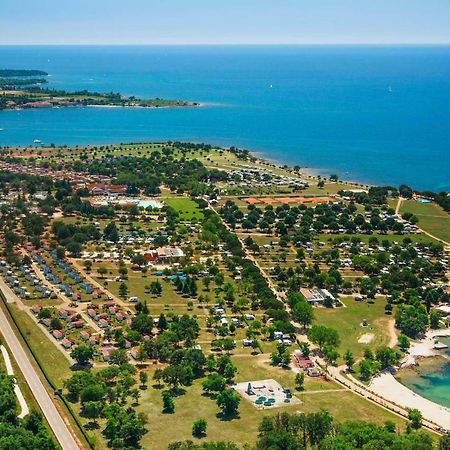 Happy Camp Mobile Homes In Camping Park Umag Каригадор Экстерьер фото