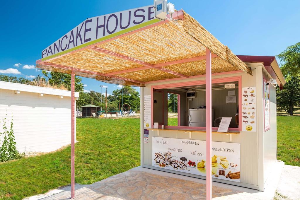 Happy Camp Mobile Homes In Camping Park Umag Каригадор Экстерьер фото